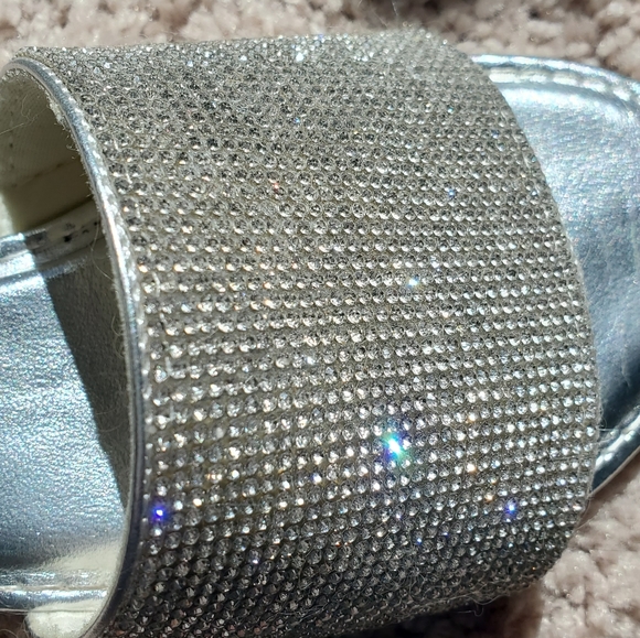 Metallic Silver Rhinestone Slides - Picture 4 of 7